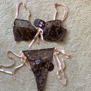 Beautiful pink/brown bra and panty set